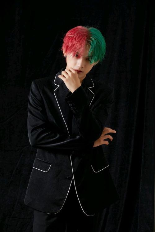男士明星网红吊坠品牌,揭秘男士明星网红吊坠品牌的时尚魅力