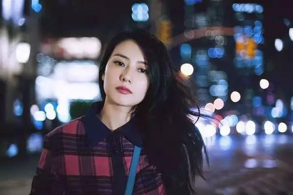 巧遇明星网红是谁呀图片,瞬间成为焦点！