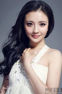 女明星网红评分榜最新,新晋女神崛起，实力与颜值并重