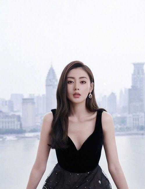 明星网红背蔻驰吗,时尚潮流新风向