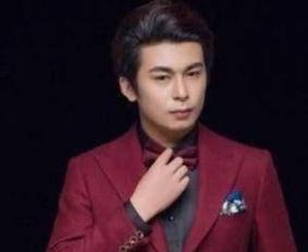 明星网红大表哥叫什么,揭秘网红大表哥的真实身份与成名之路