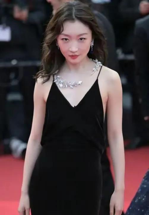 明星网红推荐塑身衣,轻松打造完美身材