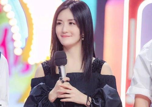 粉丝过亿的明星网红,揭秘网红明星的崛起之路”