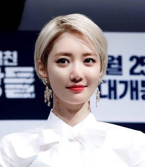 短发明星网红造型图片